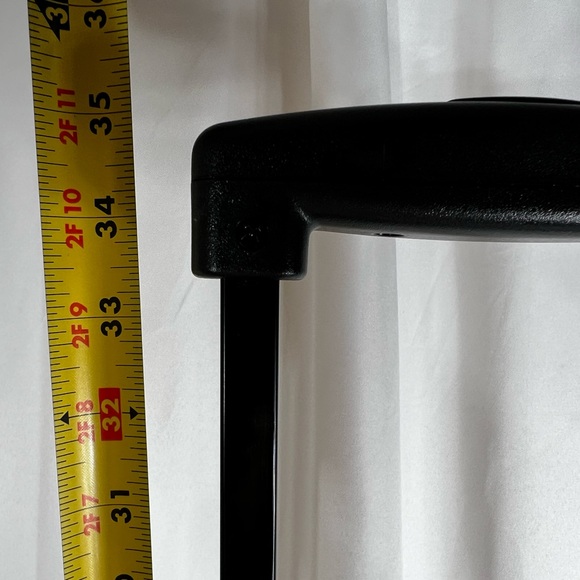 JKM and Company CONTESSA Purple Rolling Tote Bag, Travel Bag or Rolling Work Bag - Picture 6 of 16